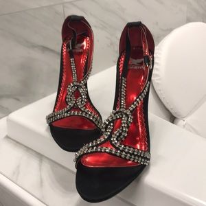 Elegant Sarin and Rhinestone Dress Shoes